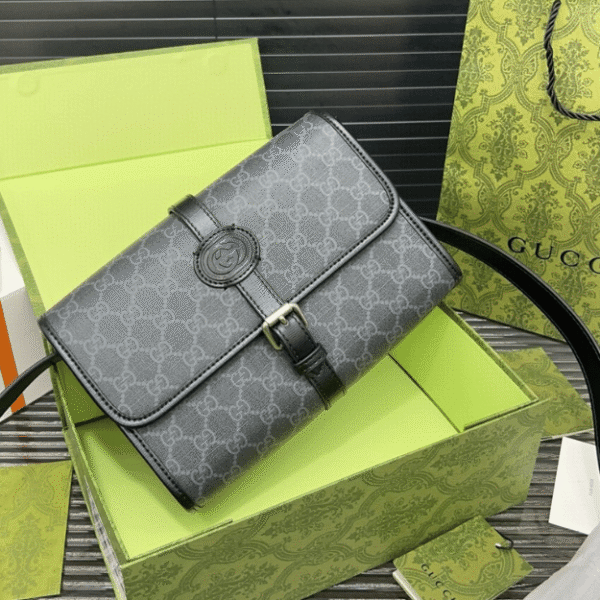 Gucci Gg Supreme Flap Messenger Bag Black 9.8 Inches