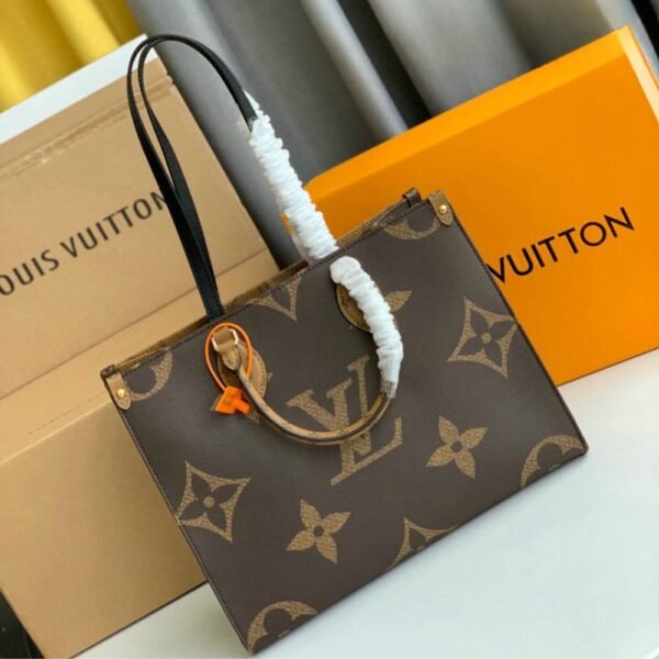 Louis Vuitton Onthego MM Monogram 13.8 Inches M45321