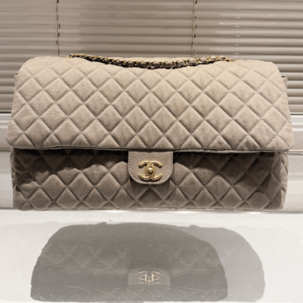 Chanel Flap Vintage-Style Shoulder/Hobo Bag Khaki 17.7 Inches