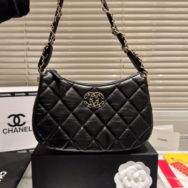Chanel Woven Straw Tote Bag Black 15.0 Inches