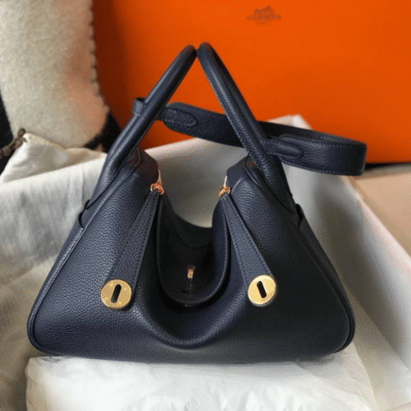 1-367 Hermès Lindy 26 Bag Navy Blue 10.2 Inches
