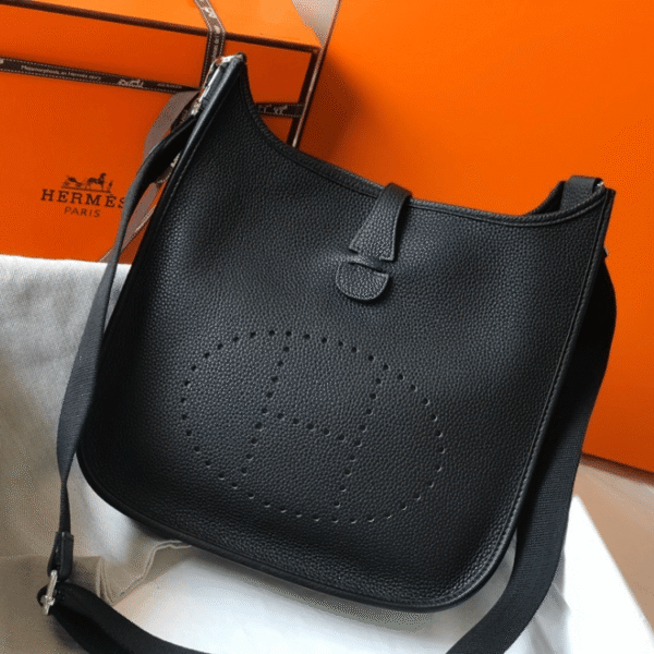 Hermès Evelyne Bag III 29 PM Black 11 Inches