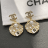 1-483.png Chanel Cc Logo Seashell Drop Earrings With Pearls And Rhinestones Gold-Tone