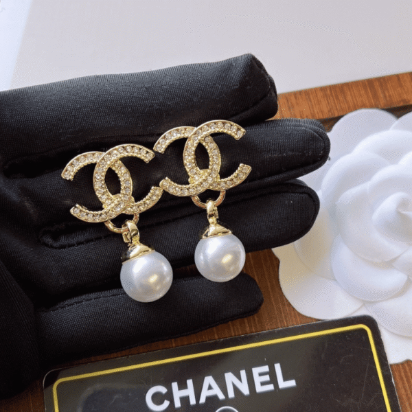 Chanel Cc Logo Drop Earrings With Pearls Gold-Tone