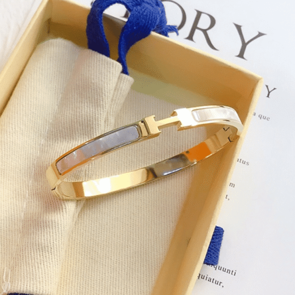 Hermès Clic H Bracelet White Enamel Gold-Tone