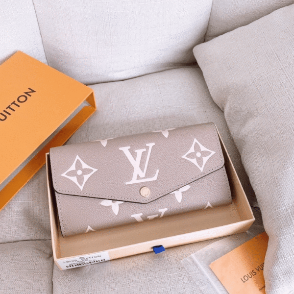 Louis Vuitton Sarah Wallet Tourterelle Gray Monogram 7.5 Inches M81049