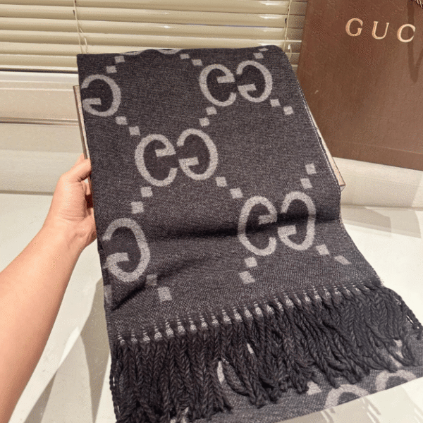 1-543.png Gucci Monogram Wool Scarf Grey/Black 70.8 Inches