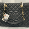 Chanel Bolsa Grand Tote Black 13.0 Inches A50995