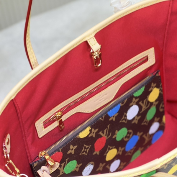Louis Vuitton X Yayoi Kusama Neverfull MM Monogram Multicolor 12.2 Inches M22980