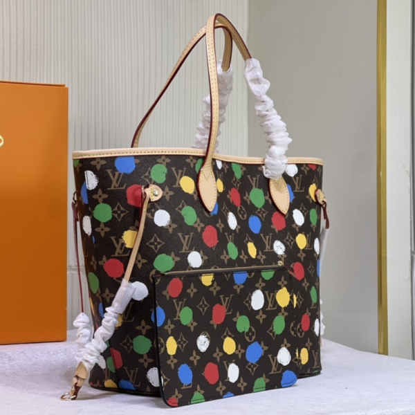 Louis Vuitton X Yayoi Kusama Neverfull MM Monogram Multicolor 12.2 Inches M22980