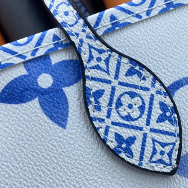 114-1 Louis Vuitton Neverfull By The Pool MM Blue 12.2 Inches M22979