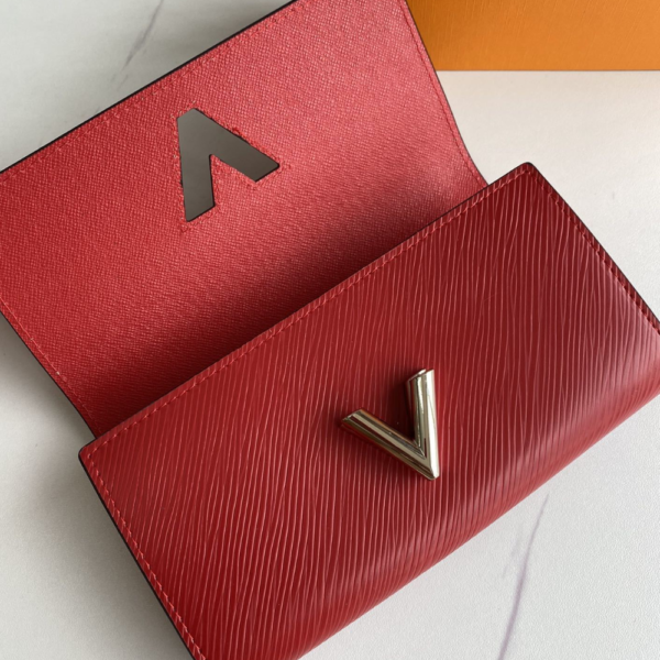 Louis Vuitton Twist Wallet Epi Cerise 7.5 Inches M67510
