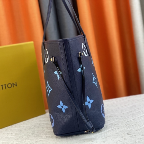 Louis Vuitton Neverfull MM Monogram Blue 12.2 Inches M46514