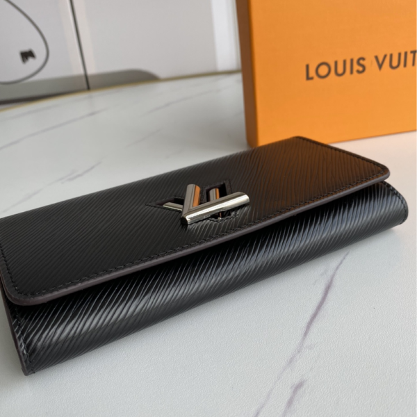 125-2 Louis Vuitton Twist Wallet Epi Black 7.5 Inches M67510