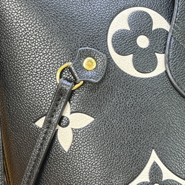 136-1 Louis Vuitton Neverfull Tote Bag Mm Monogram Black 12.2 Inches M46649