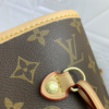 143-1 Louis Vuitton LV X YK Neverfull MM Pumpkin Print 12.2 Inches M46468