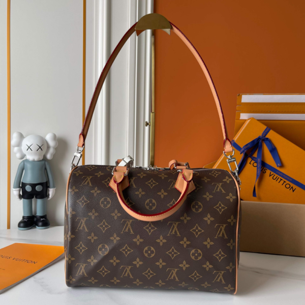 Louis Vuitton 57TH Street Nyc Speedy Soft 30 11.8 Inches M12803