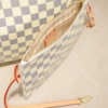 Louis Vuitton Neverfull MM Beige 12.2 Inches N40604