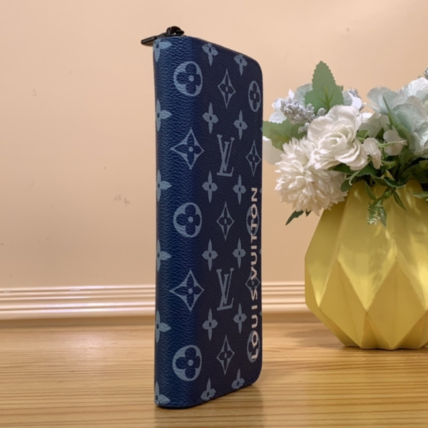 Louis Vuitton Zippy Vertical Wallet Monogram Blue 7.9 Inches M82799