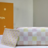 192-1 Louis Vuitton Neverfull MM Peach 12.2 Inches N40668