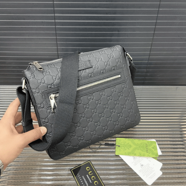Gucci Gg Supreme Flap Messenger Bag Black 10 Inches