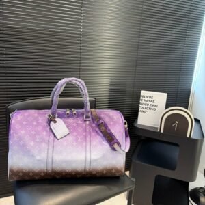 Gucci Long Web Wallet in GG Canvas
