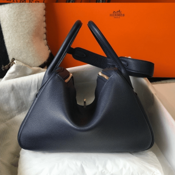 2-364 Hermès Lindy 26 Bag Navy Blue 10.2 Inches