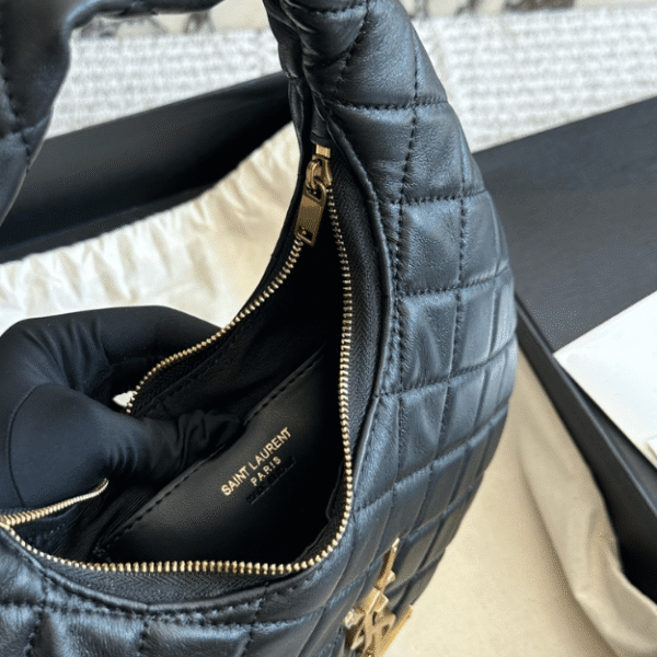 2-422 Saint Laurent Icare Hobo Bag Black 10.2 Inches 851689Aaang1000