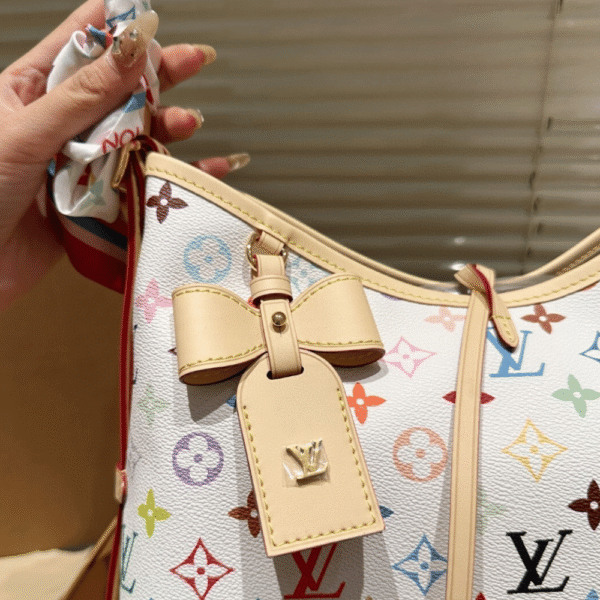 Louis Vuitton Carryall Multicolor White 11.4 Inches M13661