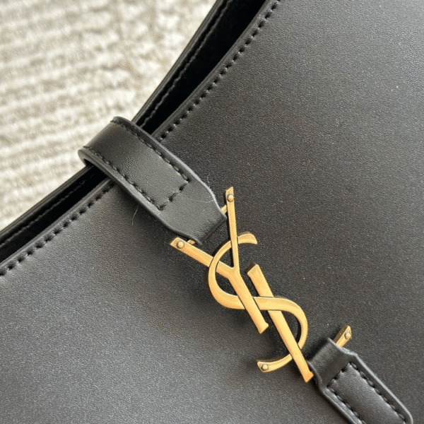Saint Laurent Le 5 À 7 Hobo Bag Black 9.4 Inches