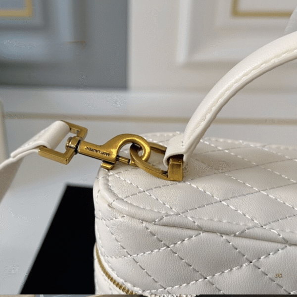 Saint Laurent Quilted Mini Vanity Bag Off White 7.1 Inches 7667311El079207
