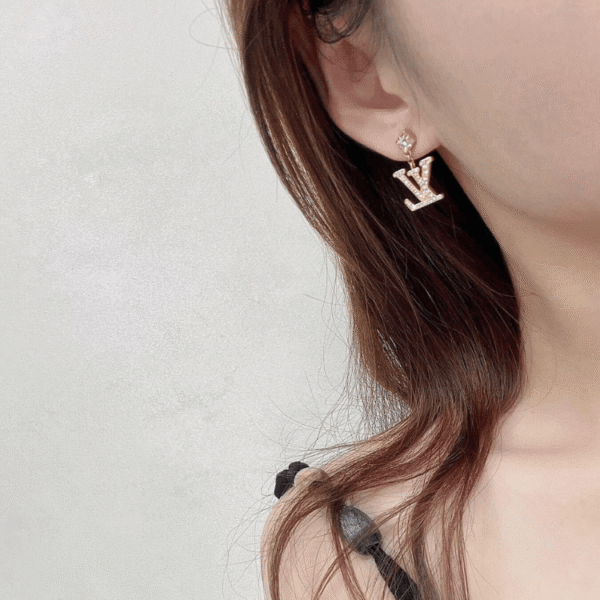 Louis Vuitton Lv Charm Drop Earrings Gold-Tone
