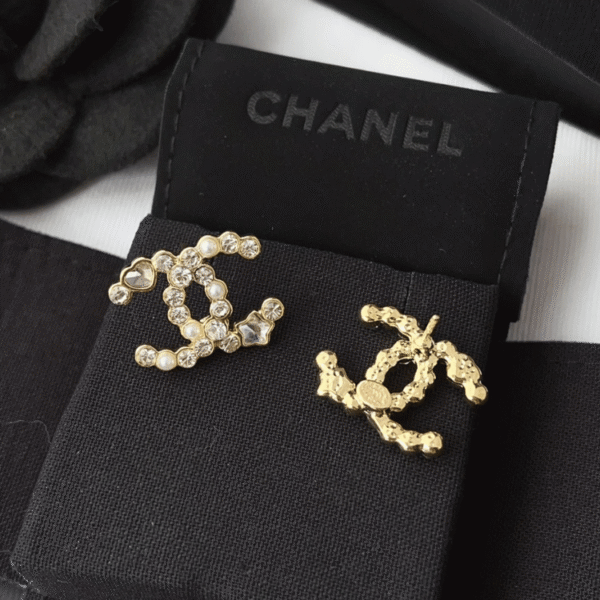 Chanel Cc Logo Stud Earrings With Rhinestones And Pearls Gold-Tone