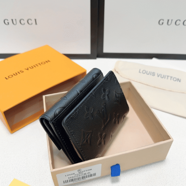 Louis Vuitton Métis Compact Wallet Black 4.5 Inches M80880