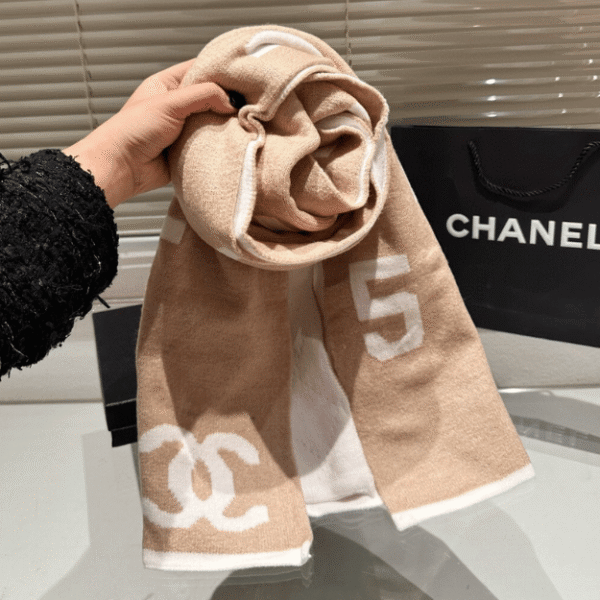 2-541.png Chanel No. 5 Logo Cashmere/Wool Scarf Beige/White 70.8 Inches