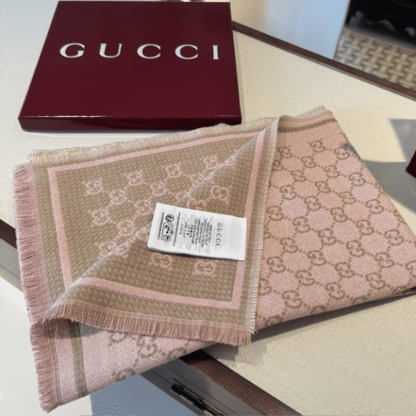 2-543.png Gucci Gg Monogram Wool Scarf Pink/Beige 70.8 Inches