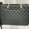 Chanel Bolsa Grand Tote Black 13.0 Inches A50995