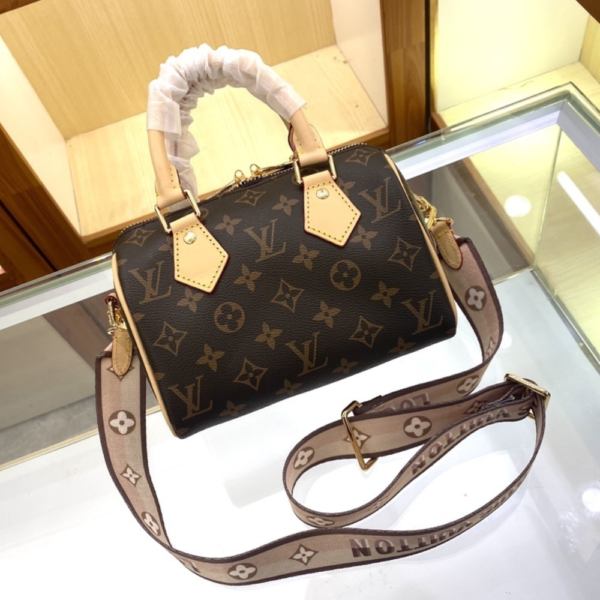 248 Louis Vuitton Speedy Bandouilière 20 Brown 8.1 Inches M46234