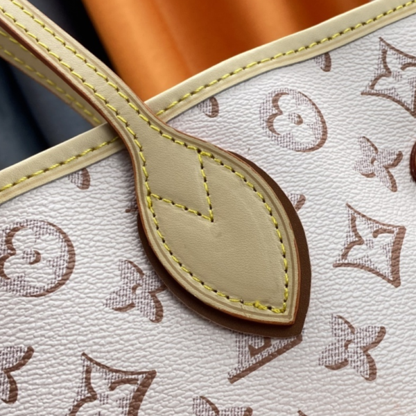 259-1 Louis Vuitton Neverfull MM Monogram Empreinte With Pouch Pocket Beige 12.2 Inches M20921