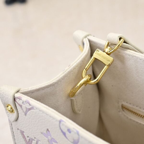 Louis Vuitton Onthego PM Cream 9.8 Inches M25770