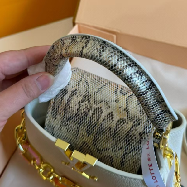 Louis Vuitton Capucines Nano White 7.9 Inches