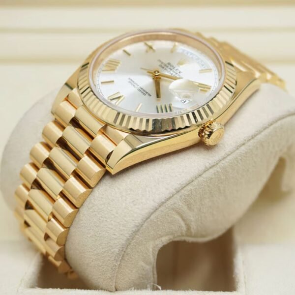 Rolex Day-Date 40 mm Silver Dial 228238