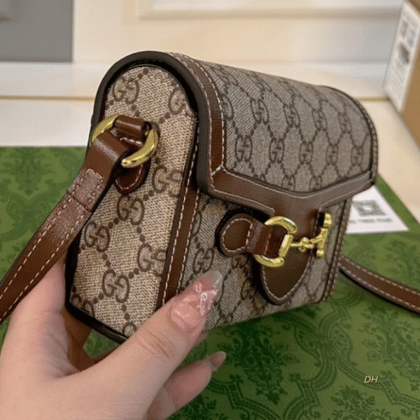 3-211 Gucci Horsebit 1955 Box Phone Bag Brown 7.1 Inches