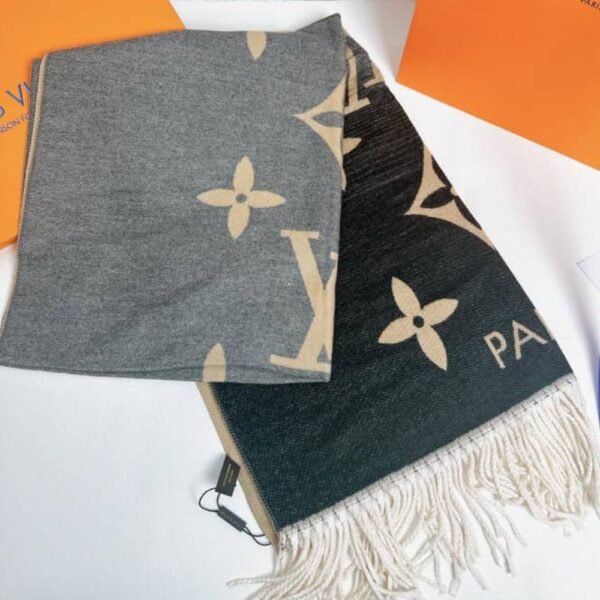 Louis Vuitton Gradient Shawl 74.8 Inches