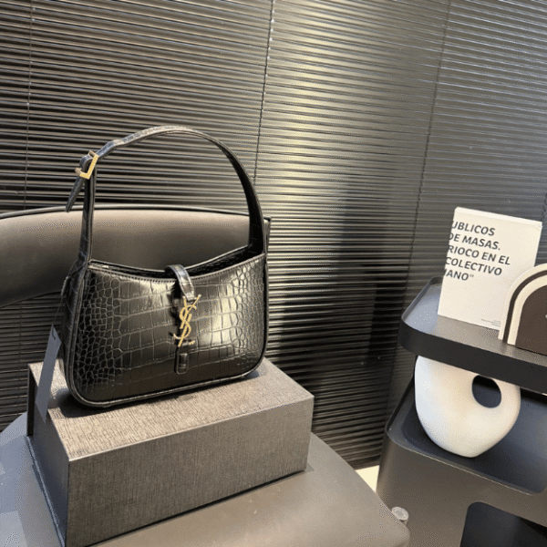 Saint Laurent Le 5 À 7 Hobo Bag Black Croc 9.4 Inches 657228DZESW1062