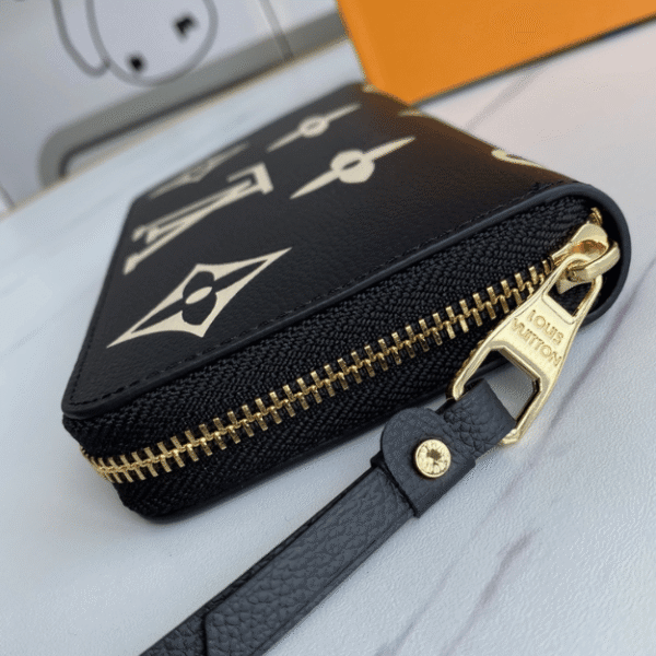 Louis Vuitton Zippy Wallet Bicolor Black/Beige 7.7 Inches