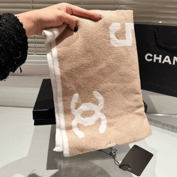 3-528.png Chanel No. 5 Logo Cashmere/Wool Scarf Beige/White 70.8 Inches