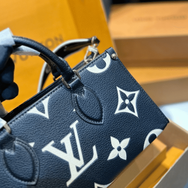 Louis Vuitton Onthego East West Mini Black Monogram 9.8 Inches