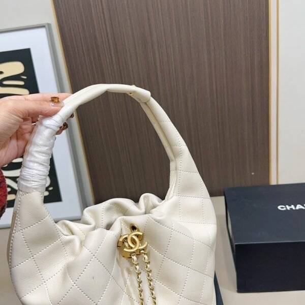 3-82 Chanel Flap Bag With Top Handle Bag With Gold Metal Black 9.8 Inches A92236 Y60767 94305