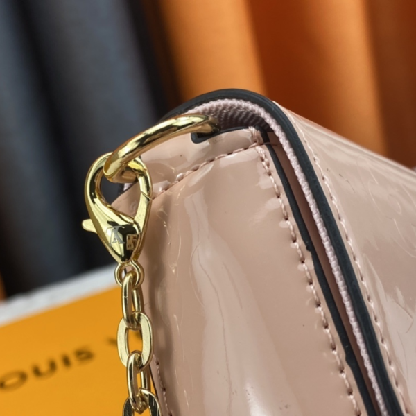 Louis Vuitton Pochette Félicie Monogram Empreinte Rose Ballerine 8.3 Inches M82608